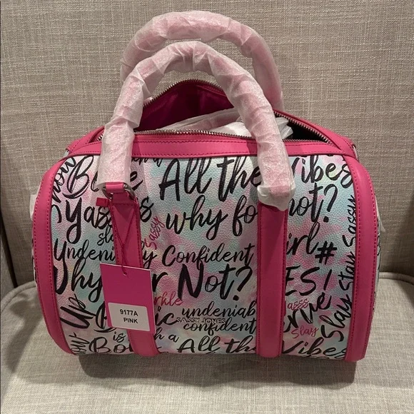 Sassy Jones Dottie Gianna Graffiti Pink “Why Not”Tote - Picture 1 of 8